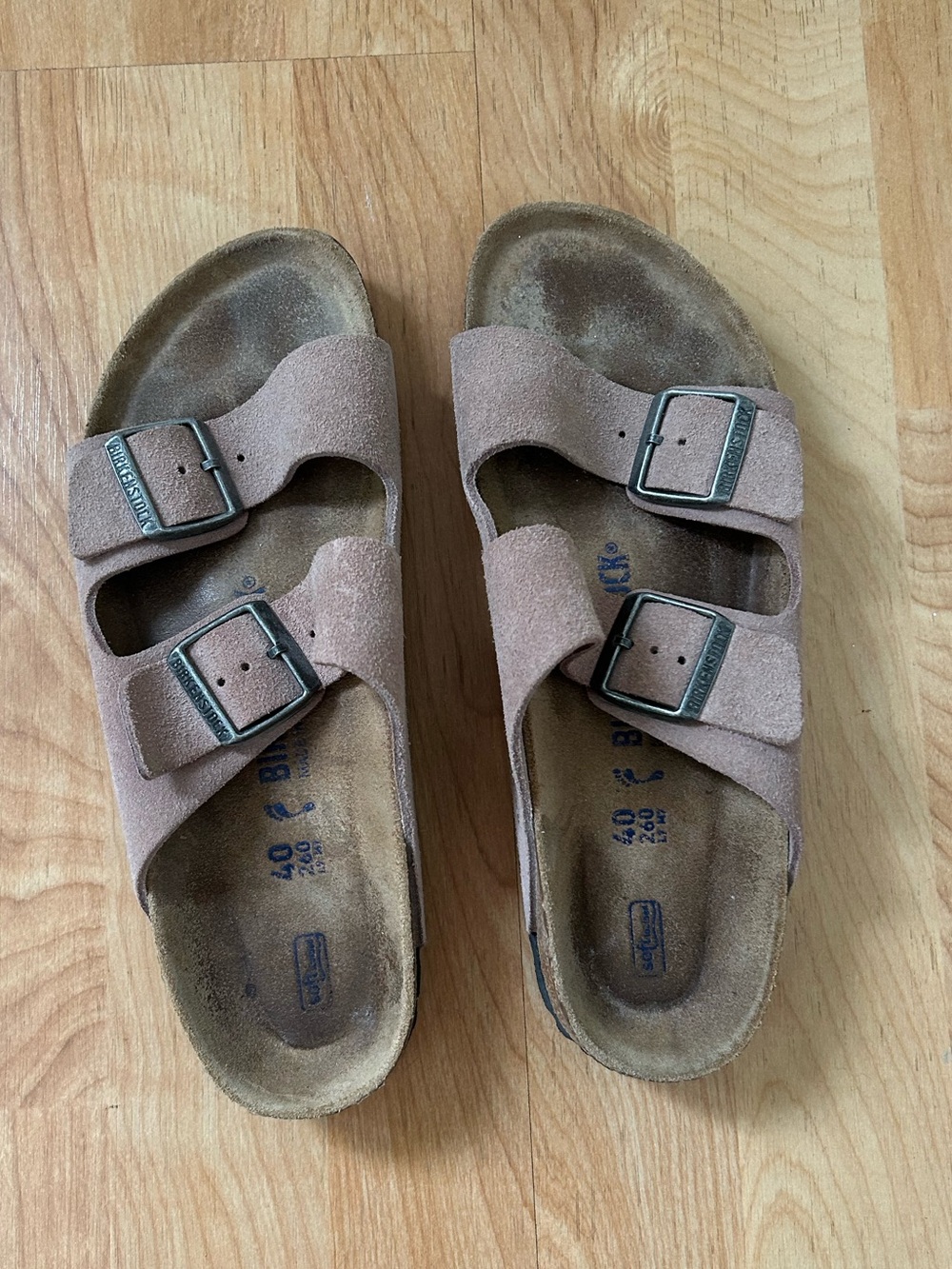 Birkenstock Arizona Suede Double-Buckle Sandals in Lilac Size 40